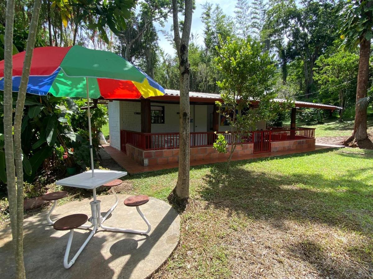 Finca Sol Y Luna San Gil Exteriör bild