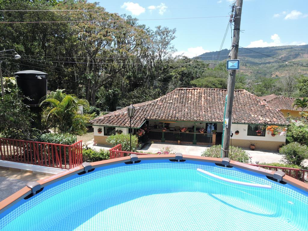 Finca Sol Y Luna San Gil Exteriör bild
